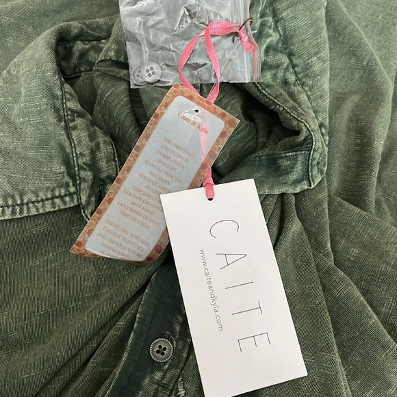 Caite Forest Embroidered Cotton Button Top in Envy Green - NEW - Size Small - Picture 7 of 10